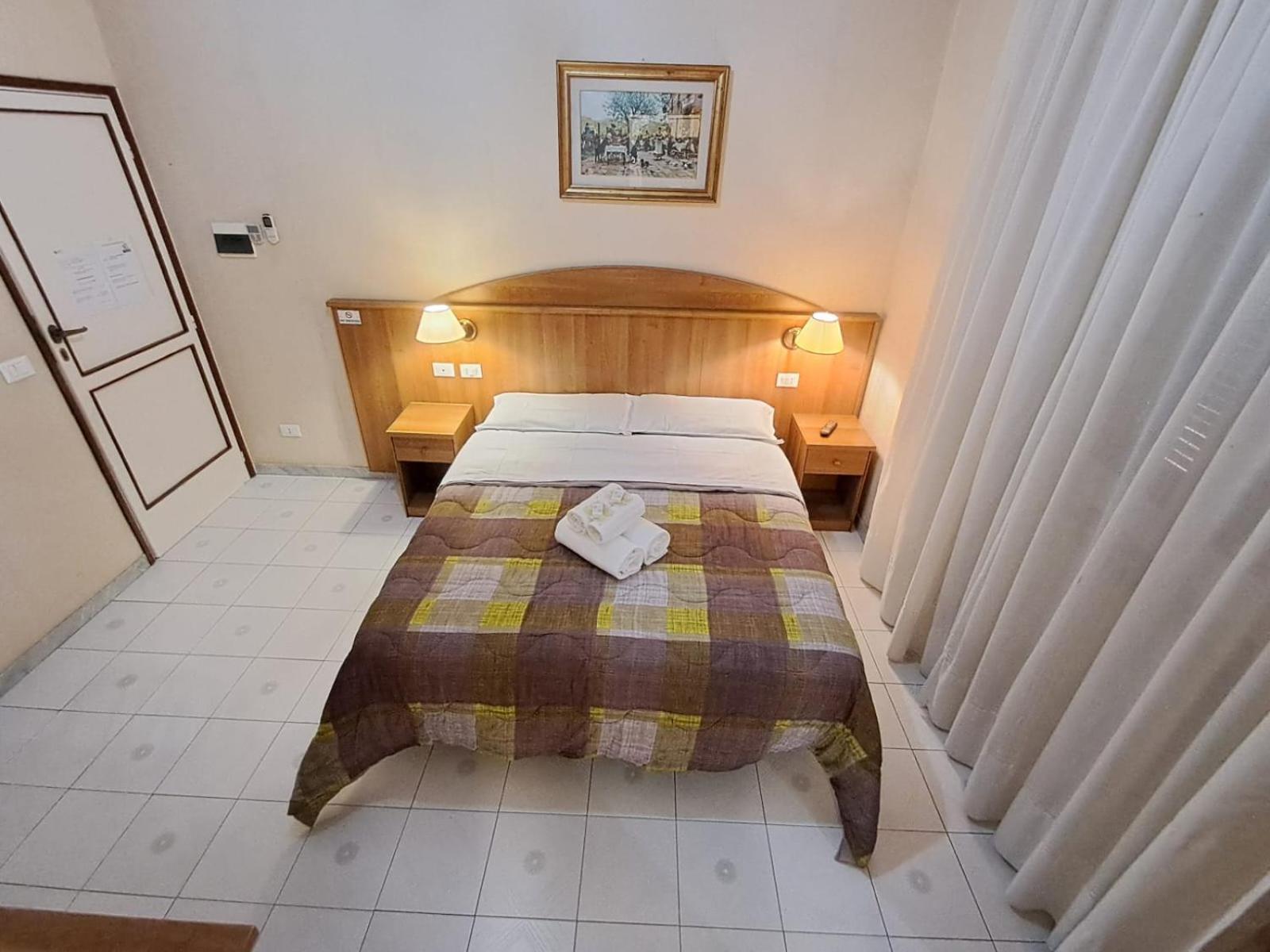 Nahid Accommodation Roma Dış mekan fotoğraf