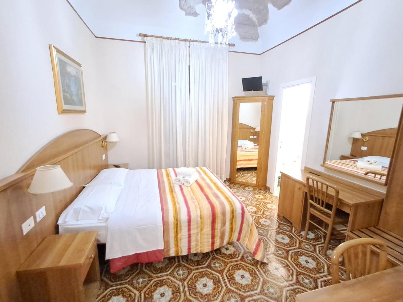 Nahid Accommodation Roma Dış mekan fotoğraf